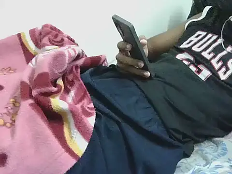 Snapshot of Naughty_master21 chatting on June 22, 9:01 pm Naughty master21 online show from June 22, 9:01 pm