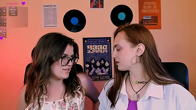 emma dark   online show from June 24, 12:59 pm