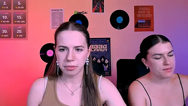 emma dark   online show from June 25, 1:38 pm