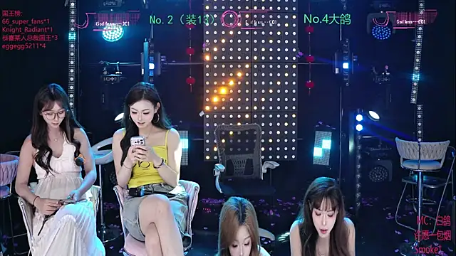 Goddess--001 online show from July 30, 11:20 am