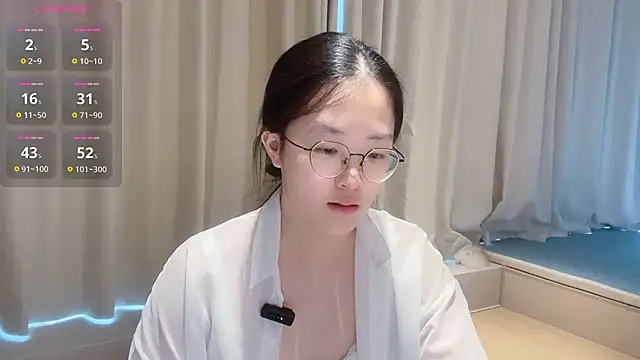 Snapshot of Annie_PinkLady chatting on July 8, 8:26 am Annie PinkLady online show from July 8, 8:26 am