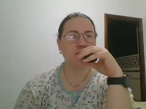 Tarelyn online show from June 27, 1:33 am