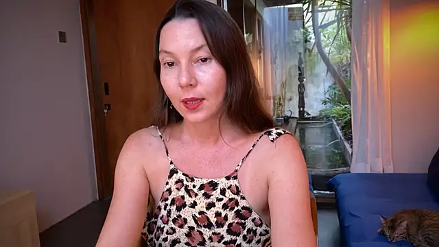 Snapshot of kittycat4you chatting on March 10, 9:56 am kittycat4you online show from March 10, 9:56 am
