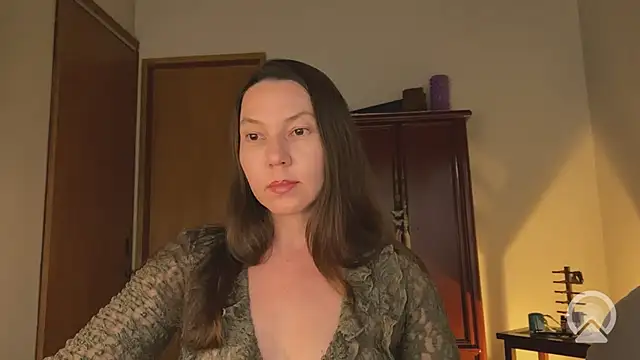 Snapshot of kittycat4you chatting on November 25, 10:04 am kittycat4you online show from November 25, 10:04 am