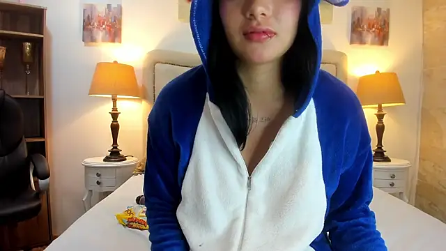 Luna black19 online show from July 10, 12:49 pm