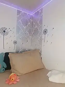 AylinLove  online show from July 6, 1:40 pm