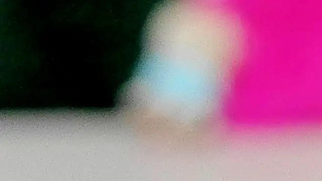 Snapshot of emma_luxx_ chatting on August 1, 11:41 am emma luxx online show from August 1, 11:41 am