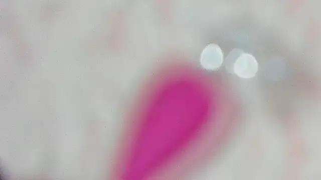 Snapshot of emma_luxx_ chatting on August 4, 11:37 am emma luxx online show from August 4, 11:37 am