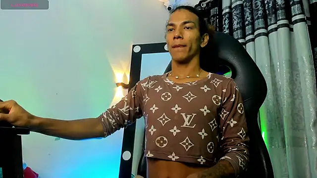 katiee11 online show from July 22, 5:31 am