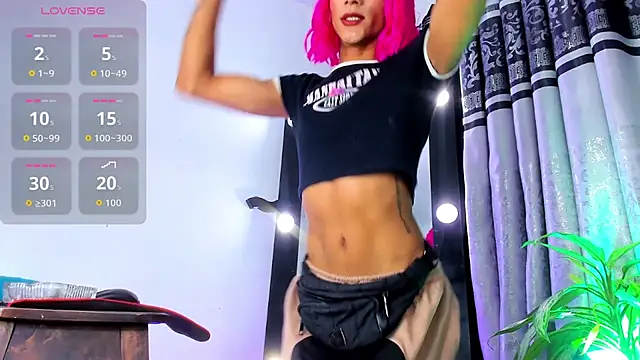 katiee11 online show from July 29, 1:49 am