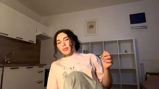 runawyin online show from July 18, 6:27 pm