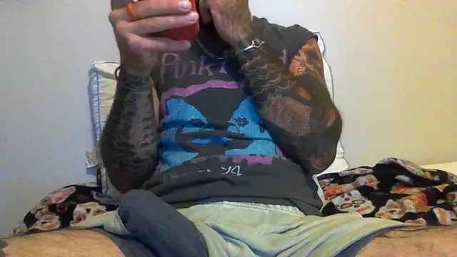 tatsnthick11 online show from July 17, 2:03 pm
