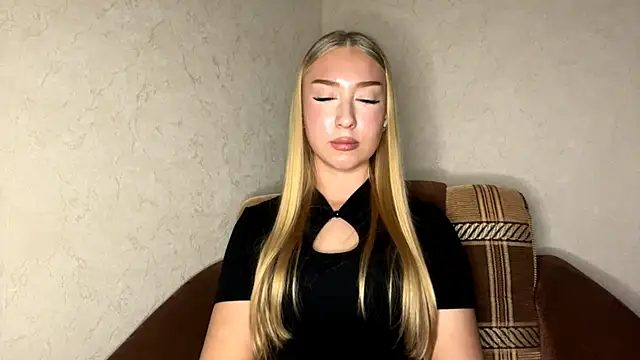 AlinaTeaseX online show from June 23, 9:24 pm