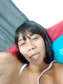 indiazinha   online show from June 24, 1:37 am