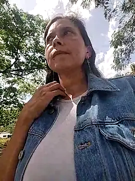 Snapshot of cristal_148 chatting on July 31, 3:20 pm cristal 148 online show from July 31, 3:20 pm