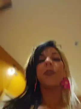 lil jiggly online show from July 7, 4:59 am