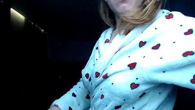 Reginasmilee online show from November 26, 12:43 am