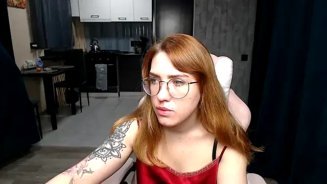 Reginasmilee online show from November 23, 1:37 am