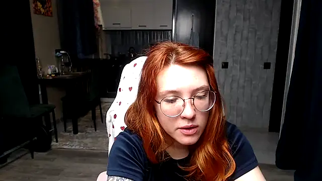 Reginasmilee online show from March 27, 3:48 am