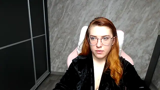 Reginasmilee online show from February 25, 3:51 am