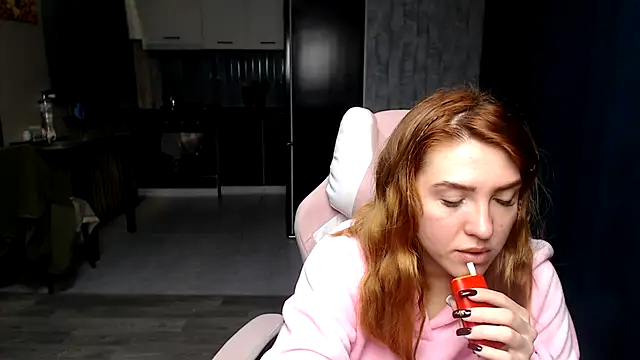 Reginasmilee online show from October 28, 12:44 am