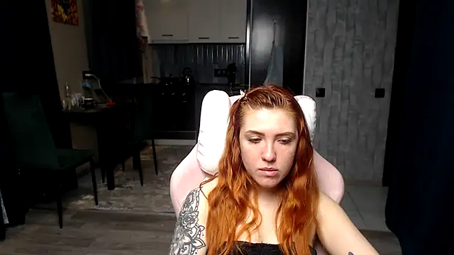 Reginasmilee online show from April 3, 2:51 am