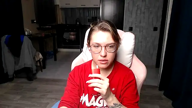 Reginasmilee online show from September 21, 11:43 pm