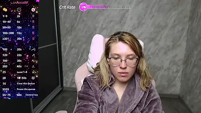 Reginasmilee online show from March 20, 7:03 am