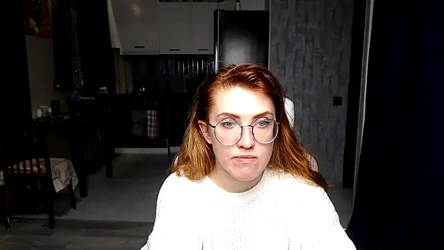 Reginasmilee online show from October 18, 1:02 pm