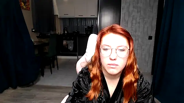 Reginasmilee online show from December 2, 12:33 am