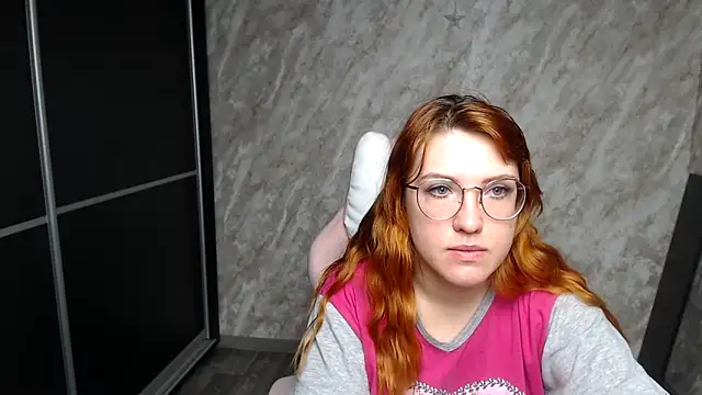 Reginasmilee online show from March 5, 3:36 am