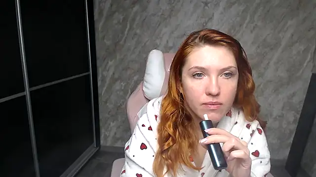 Reginasmilee online show from February 23, 4:14 am