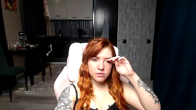 Reginasmilee online show from April 2, 2:41 am