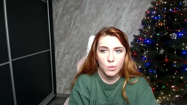 Reginasmilee online show from January 7, 2:22 pm