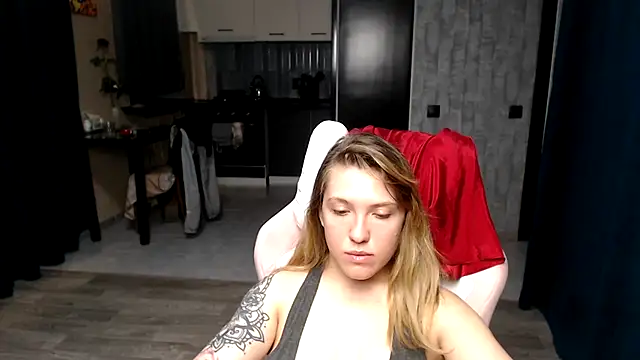 Reginasmilee online show from September 25, 1:11 am