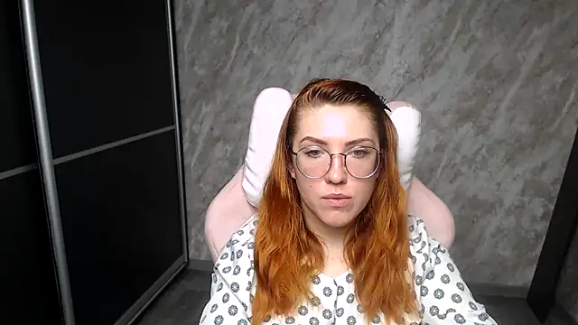 Reginasmilee online show from February 15, 4:46 am