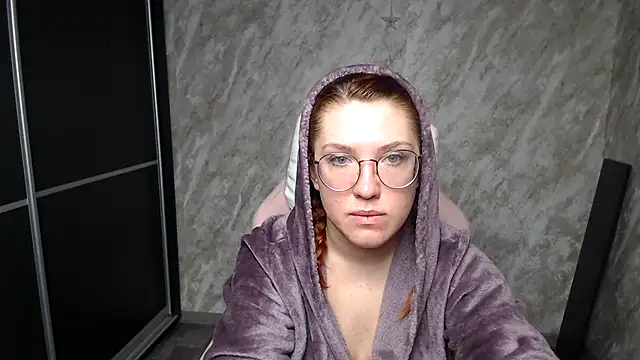 Reginasmilee online show from February 16, 1:37 am