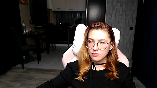 Reginasmilee online show from November 6, 1:31 am