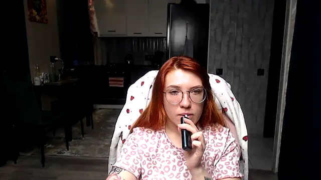 Reginasmilee online show from March 21, 3:52 am