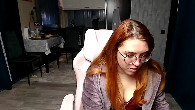 Reginasmilee online show from April 28, 2:49 am