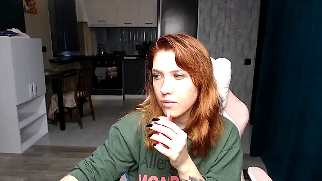 Reginasmilee online show from October 8, 4:14 am
