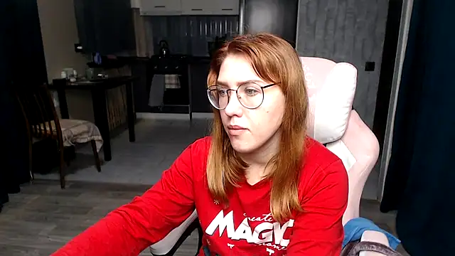 Reginasmilee online show from October 25, 1:05 am