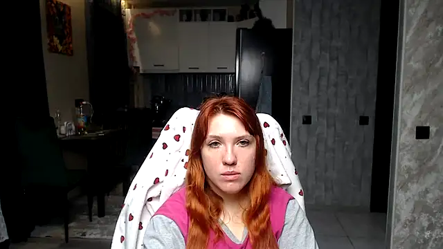 Reginasmilee online show from March 19, 3:39 am