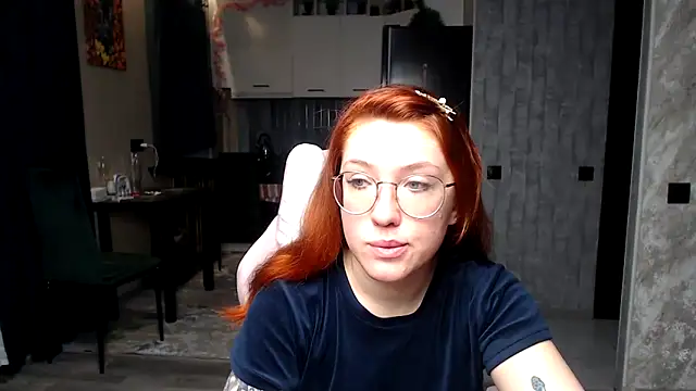 Reginasmilee online show from March 18, 3:53 am