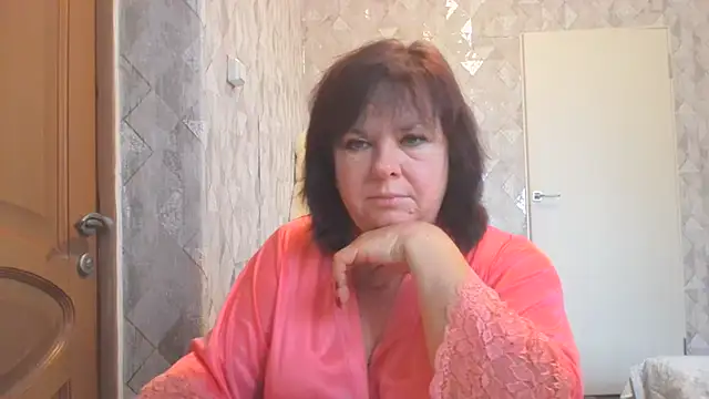 HannahAna39 online show from July 21, 7:10 am