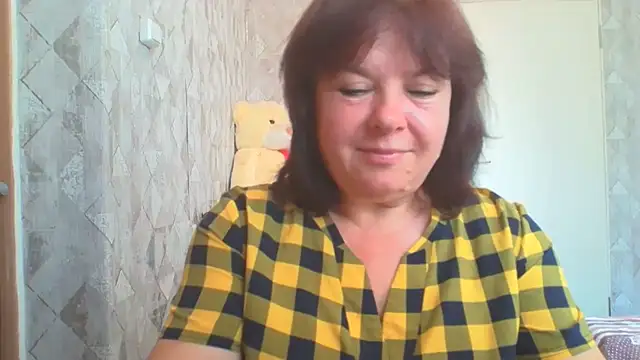 HannahAna39 online show from August 6, 6:30 am