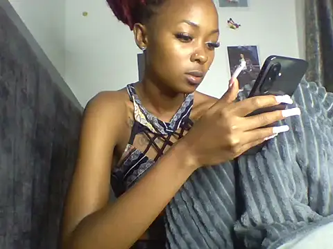 Prettyquueen online show from July 19, 9:22 pm