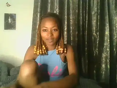 Snapshot of Prettyquueen chatting on June 23, 7:01 pm Prettyquueen online show from June 23, 7:01 pm
