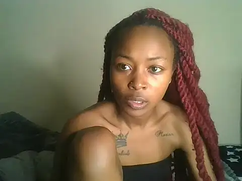 Prettyquueen online show from August 1, 9:40 am