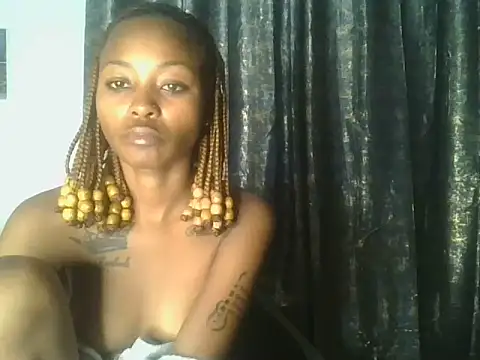Prettyquueen online show from June 30, 4:01 am